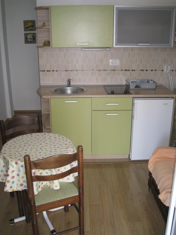 Apartmani Famelja Jovanovic Sveti Stefan Pokój zdjęcie