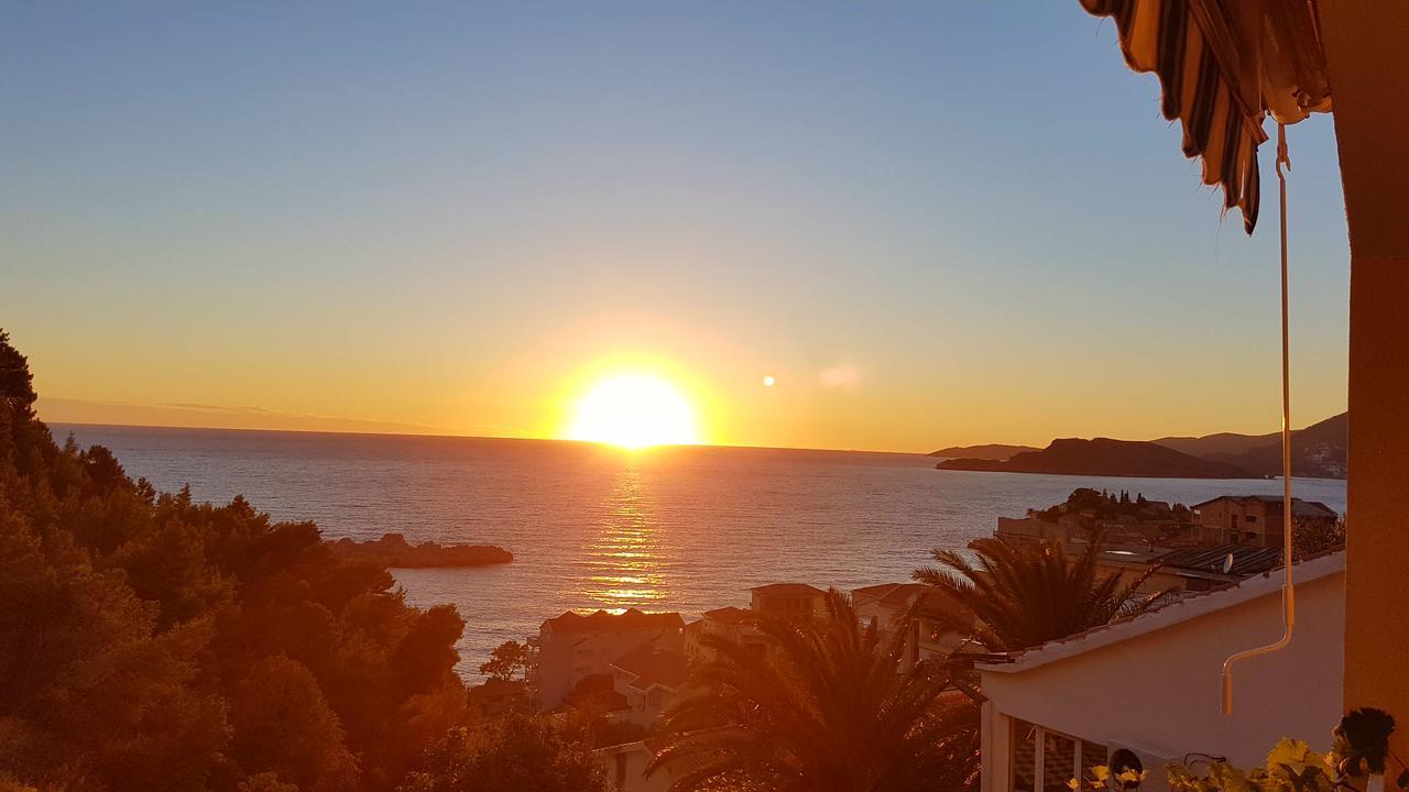 Apartmani Famelja Jovanovic Sveti Stefan Zewnętrze zdjęcie