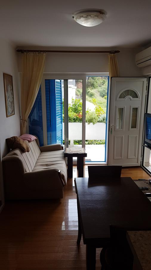 Apartmani Famelja Jovanovic Sveti Stefan Zewnętrze zdjęcie