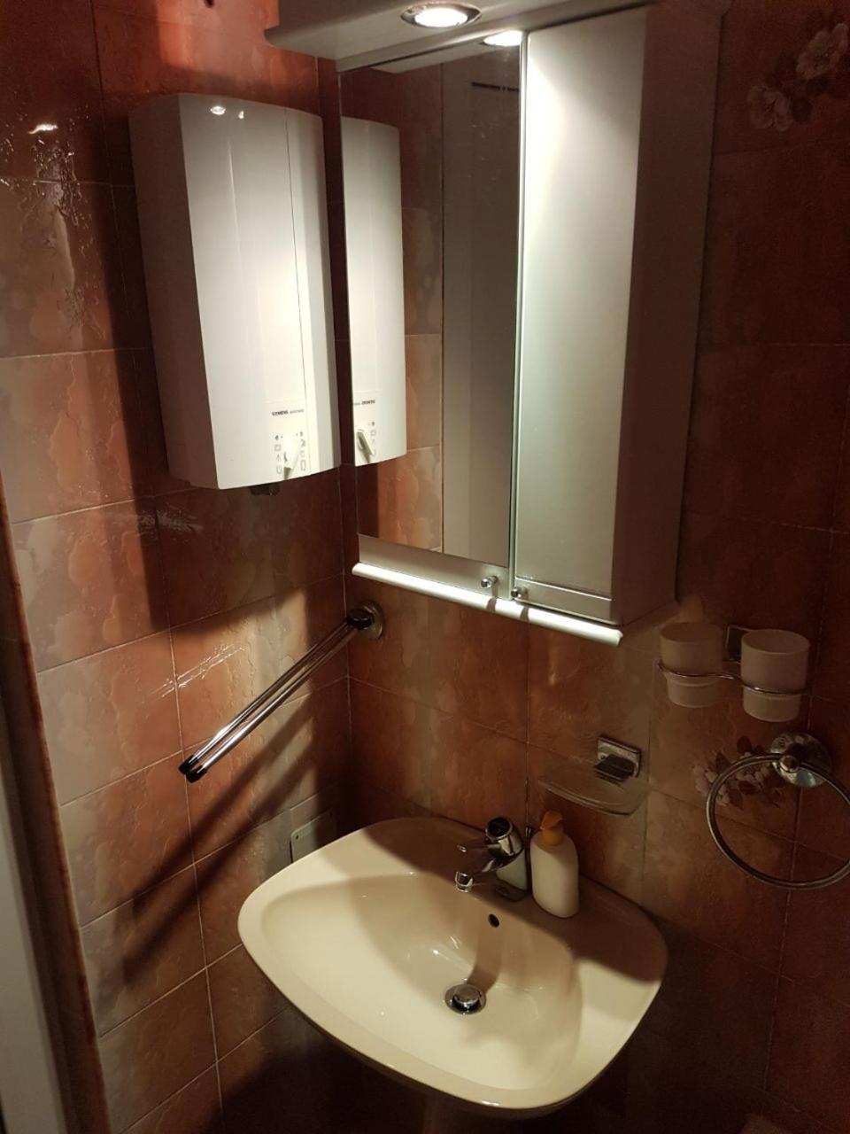 Apartmani Famelja Jovanovic Sveti Stefan Zewnętrze zdjęcie